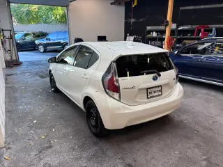 2016 Toyota PRIUS C