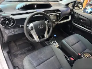 2016 Toyota PRIUS C