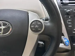 2013 Toyota PRIUS V