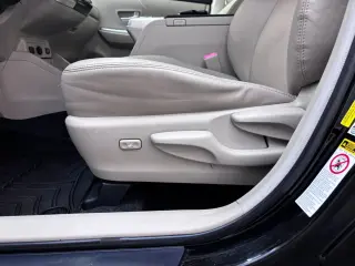 2013 Toyota PRIUS V
