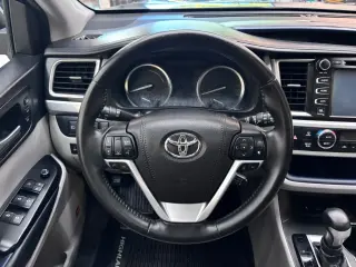 2018 Toyota HIGHLANDER HYBRID