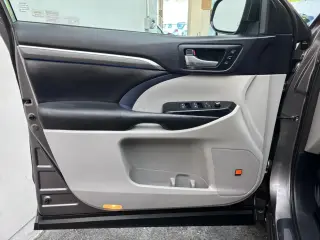 2018 Toyota HIGHLANDER HYBRID