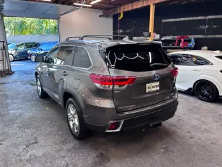2018 Toyota HIGHLANDER HYBRID