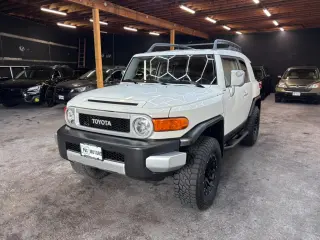 2012 Toyota FJ CRUISER