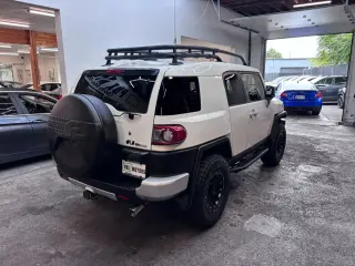 2012 Toyota FJ CRUISER