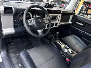 2012 Toyota FJ CRUISER