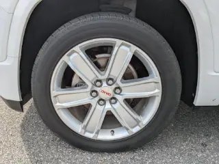 GMC Acadia 2019 4x4 Denali 4dr SUV