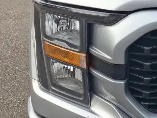 Ford F-150 2023 4x4 XL 4dr SuperCrew 5.5 ft SB