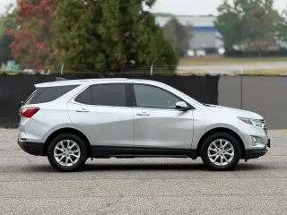 Chevrolet Equinox 2018 4x4 LT 4dr SUV con 1LT