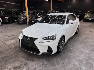 2017 Lexus IS