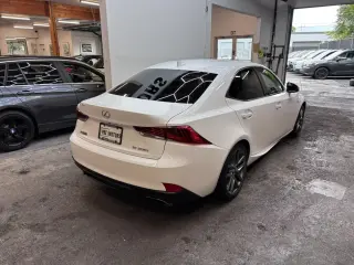 2017 Lexus IS