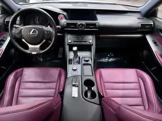 2017 Lexus IS