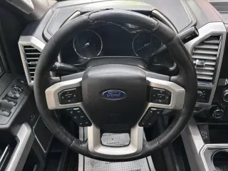 2017 Ford F250 SUPER DUTY CREW CAB