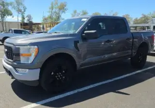 Ford F-150 2022 4x4 XL 4dr SuperCrew 5.5 ft. SB