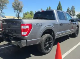 Ford F-150 2022 4x4 XL 4dr SuperCrew 5.5 ft. SB