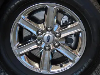 Ford F-150 2025 4x2 XLT 4dr SuperCrew 5.5 ft. SB