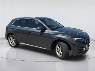 Audi Q5 2023 AWD quattro Premium 40 TFSI 4dr SUV