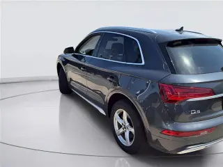 Audi Q5 2023 AWD quattro Premium 40 TFSI 4dr SUV