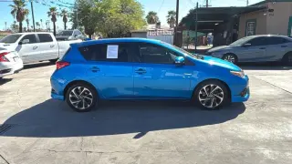 2017 Toyota COROLLA IM