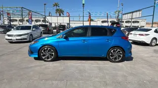 2017 Toyota COROLLA IM