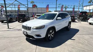 2019 Jeep CHEROKEE