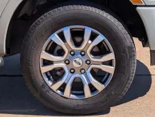 Ford Ranger 2023 4x2 Lariat 4 puertas SuperCrew 5,1 ft. SB