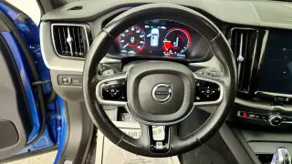 Volvo XC60 2019 AWD T8 eAWD R-Design 4dr SUV