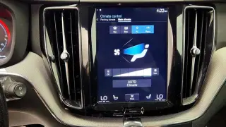 Volvo XC60 2019 AWD T8 eAWD R-Design 4dr SUV