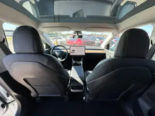 2020 TESLA MODEL Y