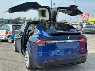 2017 TESLA MODEL X