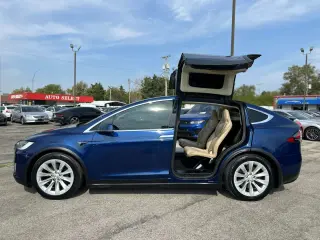 2017 TESLA MODEL X