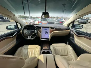 2017 TESLA MODEL X