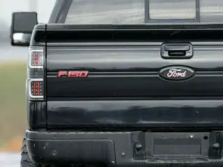 Ford F-150 2011 4x2 King Ranch 4dr SuperCrew Styleside 5.5 ft. SB