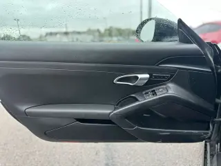 2019 PORSCHE 718 CAYMAN