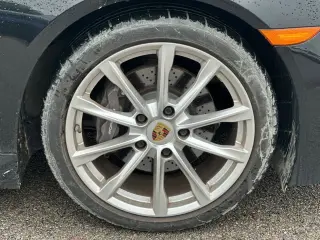 2019 PORSCHE 718 CAYMAN