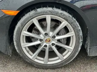 2019 PORSCHE 718 CAYMAN