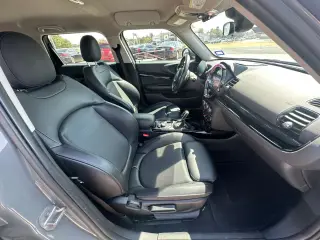 2022 MINI CLUBMAN