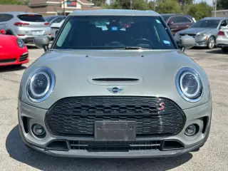 2022 MINI CLUBMAN