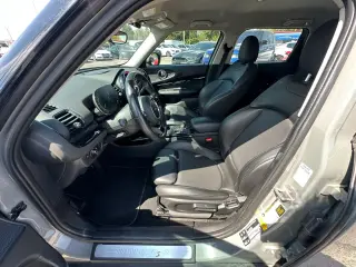 2022 MINI CLUBMAN
