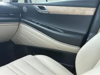 Genesis GV80 2021 AWD 2.5T 4dr SUV