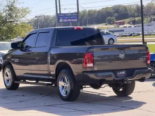 2018 RAM 1500 Tradesman Crew Cab Short Wheel Base 4WD