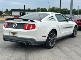 2012 FORD MUSTANG