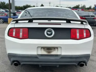 2012 FORD MUSTANG