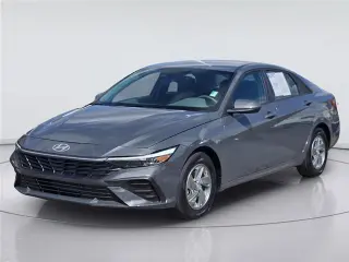 Hundai Elantra 2026 SE 4dr Sedan