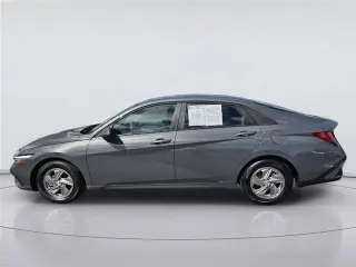 Hundai Elantra 2026 SE 4dr Sedan