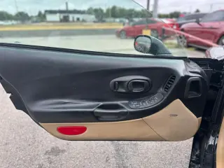 2004 CHEVROLET CORVETTE