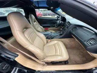 2004 CHEVROLET CORVETTE
