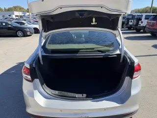 2018 Ford Fusion SE FWD