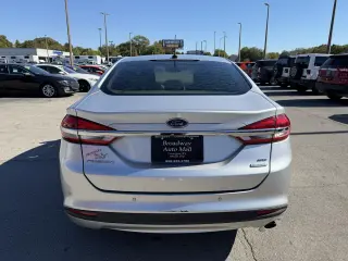 2018 Ford Fusion SE FWD