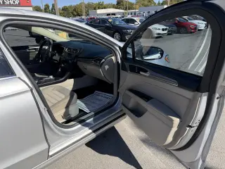 2018 Ford Fusion SE FWD